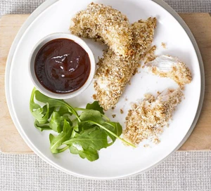 Real chicken nuggets with smoky BBQ sauce