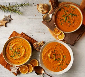 Slow-cooker pumpkin soup